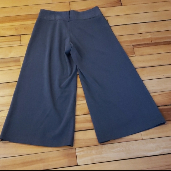 Pants and top outfit bundle - Picture 7 of 11